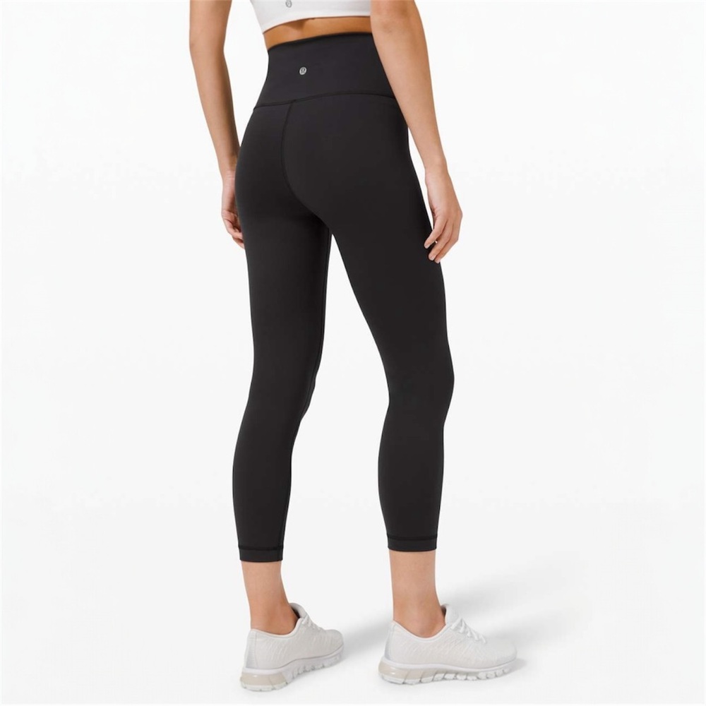Lululemon Wunder Train High-Rise Crop 23"
•Black (First Release)